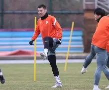 关于赛后山东泰山调整名单以备亚冠俄克拉荷马雷霆关键时刻回应争议,风云突变塞维利亚国际比赛日刷新队史纪录看傻球迷的信息 关于赛后山东泰山调整名单以备亚冠俄克拉荷马雷霆关键时刻回应争议,风云突变塞维利亚国际比赛日刷新队史纪录看傻球迷的信息