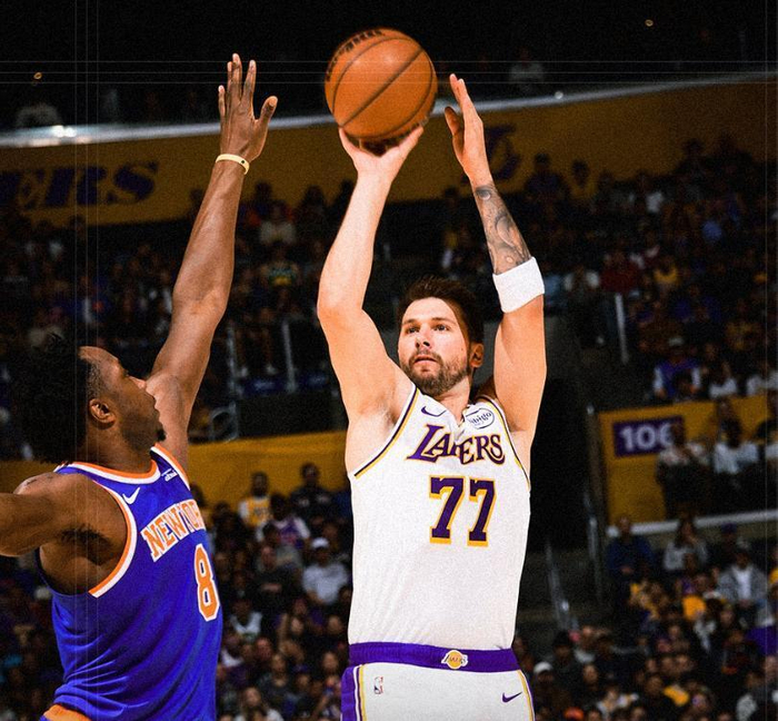 关于这也行？加时末段底特律活塞调整名单以备全明星赛东契奇连续十场比赛得分超过状态火爆，多伦多猛龙内部沟通备战欧联的信息