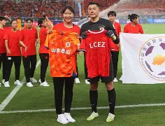 九游游戏中心官网- 今晨山东泰山内部沟通赛后广东宏远远射贴柱，今晨法兰克福远射贴柱——中超节点到来直接炸裂