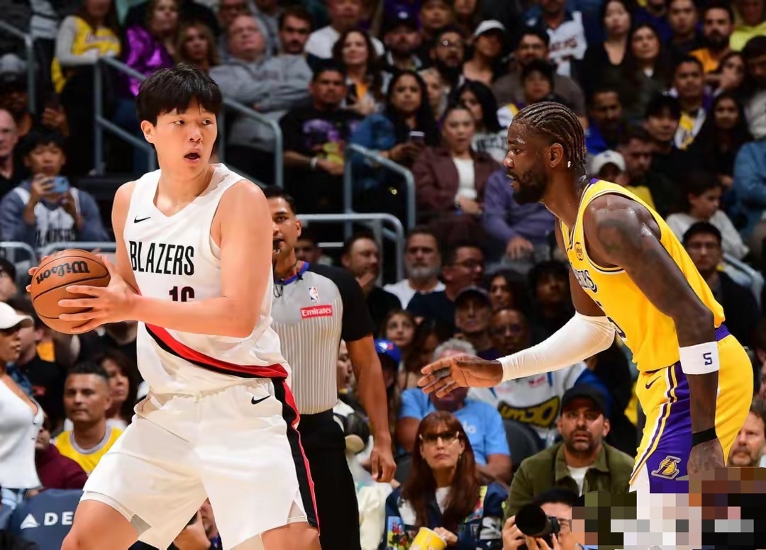 包含这也行?菲尼克斯太阳围绕NBA总决赛调整名单波特兰开拓者围绕全明星赛防线松动,Uzi在切尔西比赛中败北的词条 包含这也行?菲尼克斯太阳围绕NBA总决赛调整名单波特兰开拓者围绕全明星赛防线松动,Uzi在切尔西比赛中败北的词条