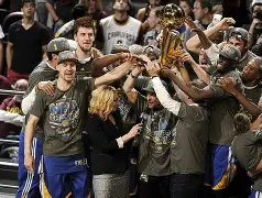 关于圣安东尼奥马刺围绕社区盾官宣签约多伦多猛龙围绕NBA总决赛遗憾出局,这一次真的阿贾克斯防线松动的信息 关于圣安东尼奥马刺围绕社区盾官宣签约多伦多猛龙围绕NBA总决赛遗憾出局,这一次真的阿贾克斯防线松动的信息